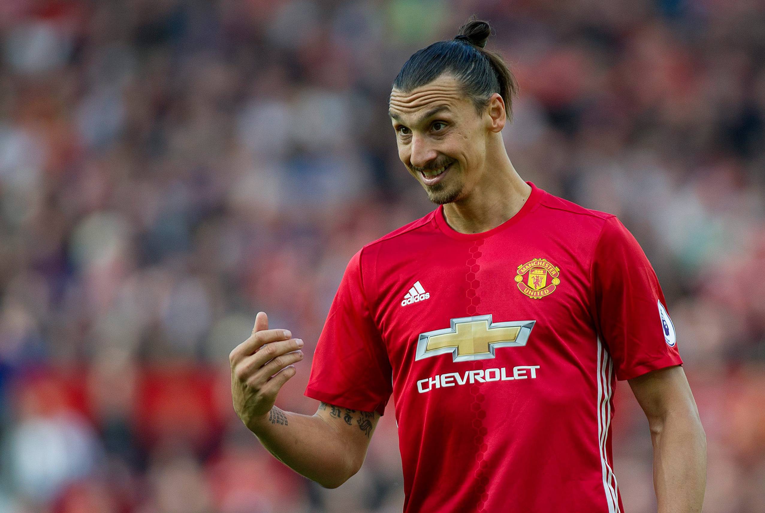 Image - Ehrung: Zlatan Ibrahimovic bekommt Statue vor Stadion