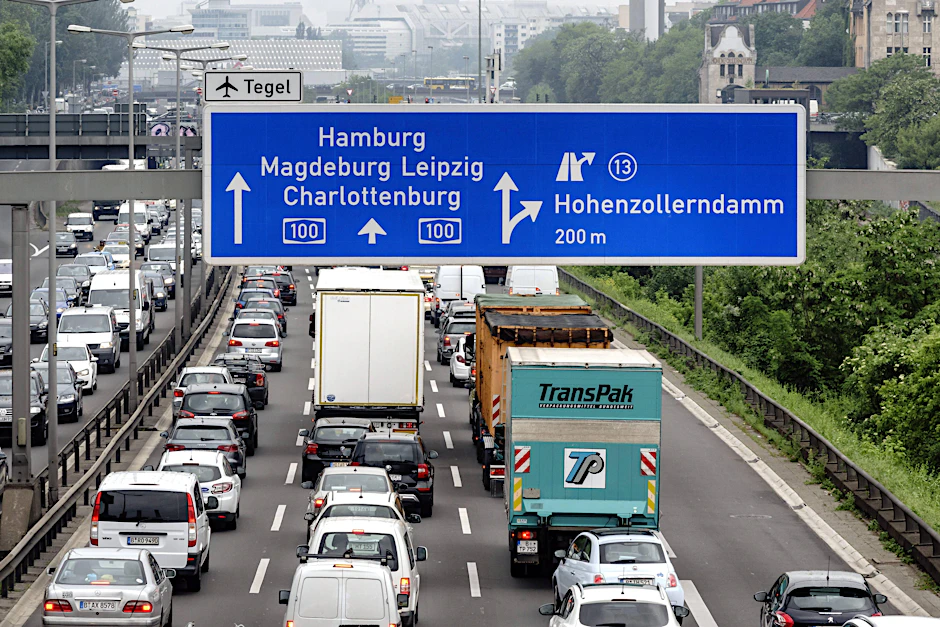 Chaos auf der Stadtautobahn A100.