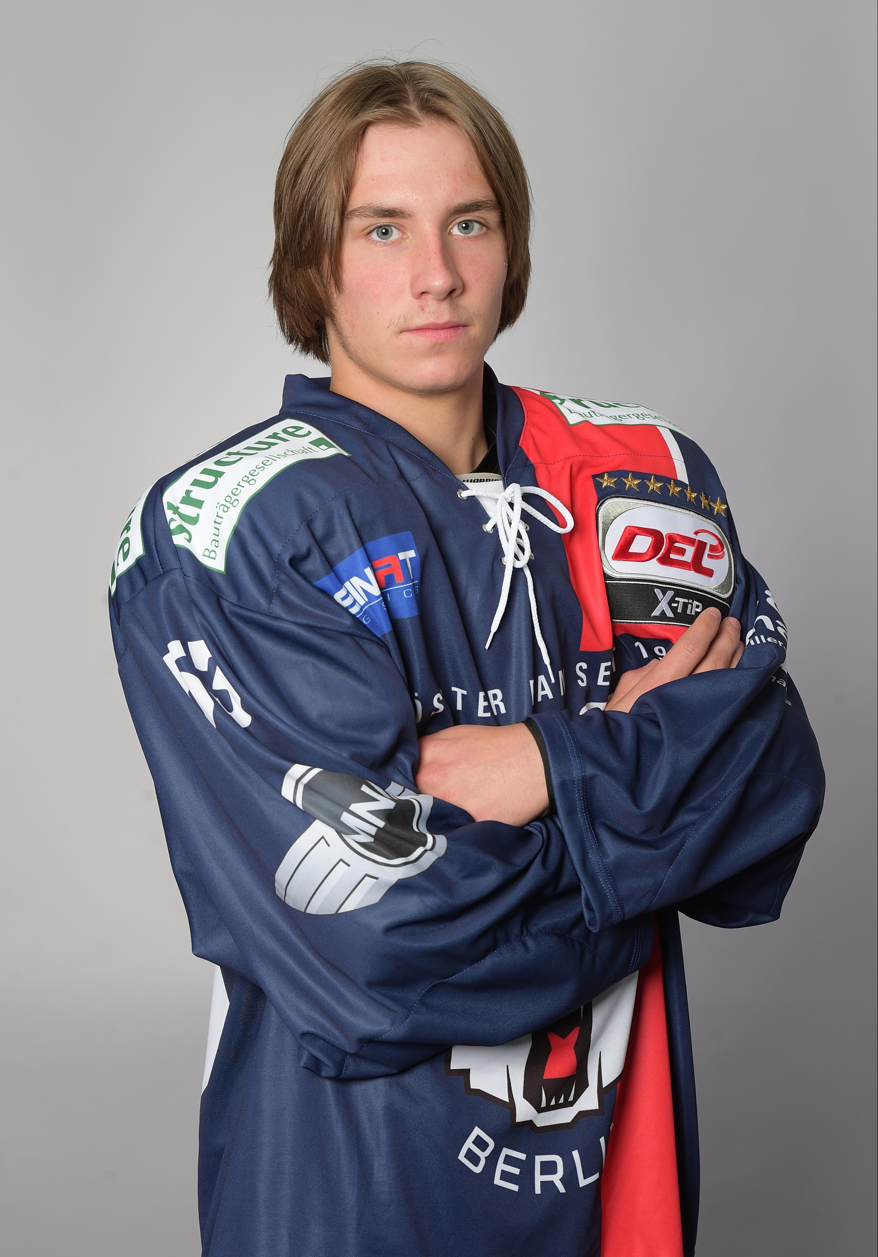 Maximilian Adam Er ist jung und braucht das Eis