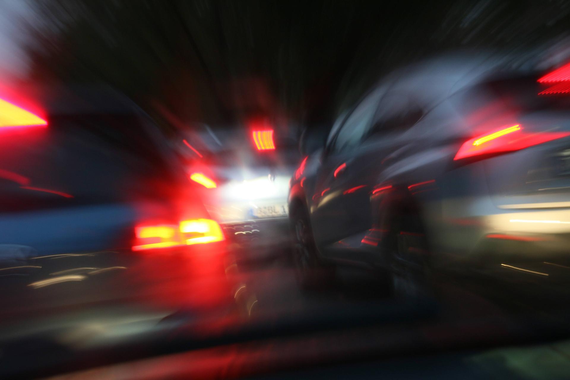 Image - Tiergarten: Autos weg, Lappen weg - Polizei sprengt Autorennen