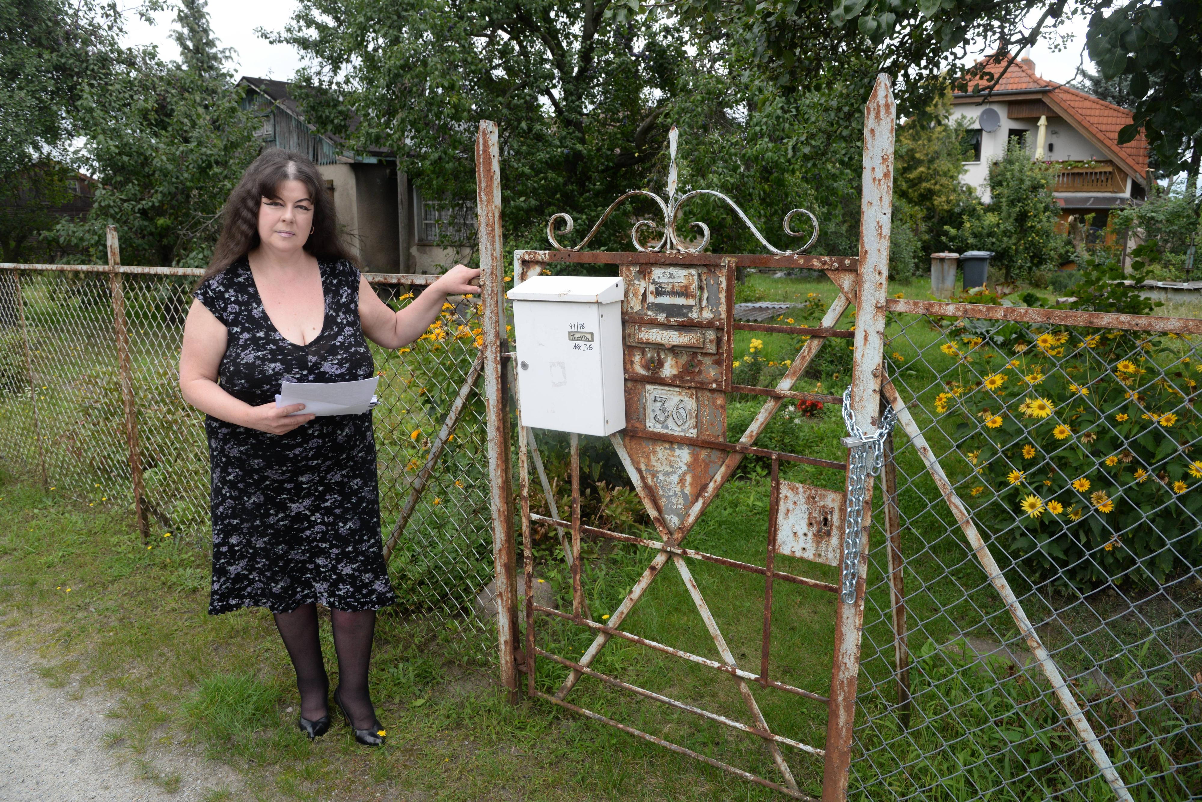 Gekündigt, geräumt, vertrieben: DDR-Sängerin Simone Trettin muss ihren Pachtgarten samt Haus räumen