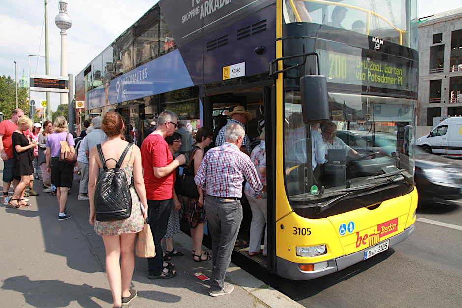 Der Bus 893 gehört zu den unpünktlichsten BVG-Linien der Stadt.