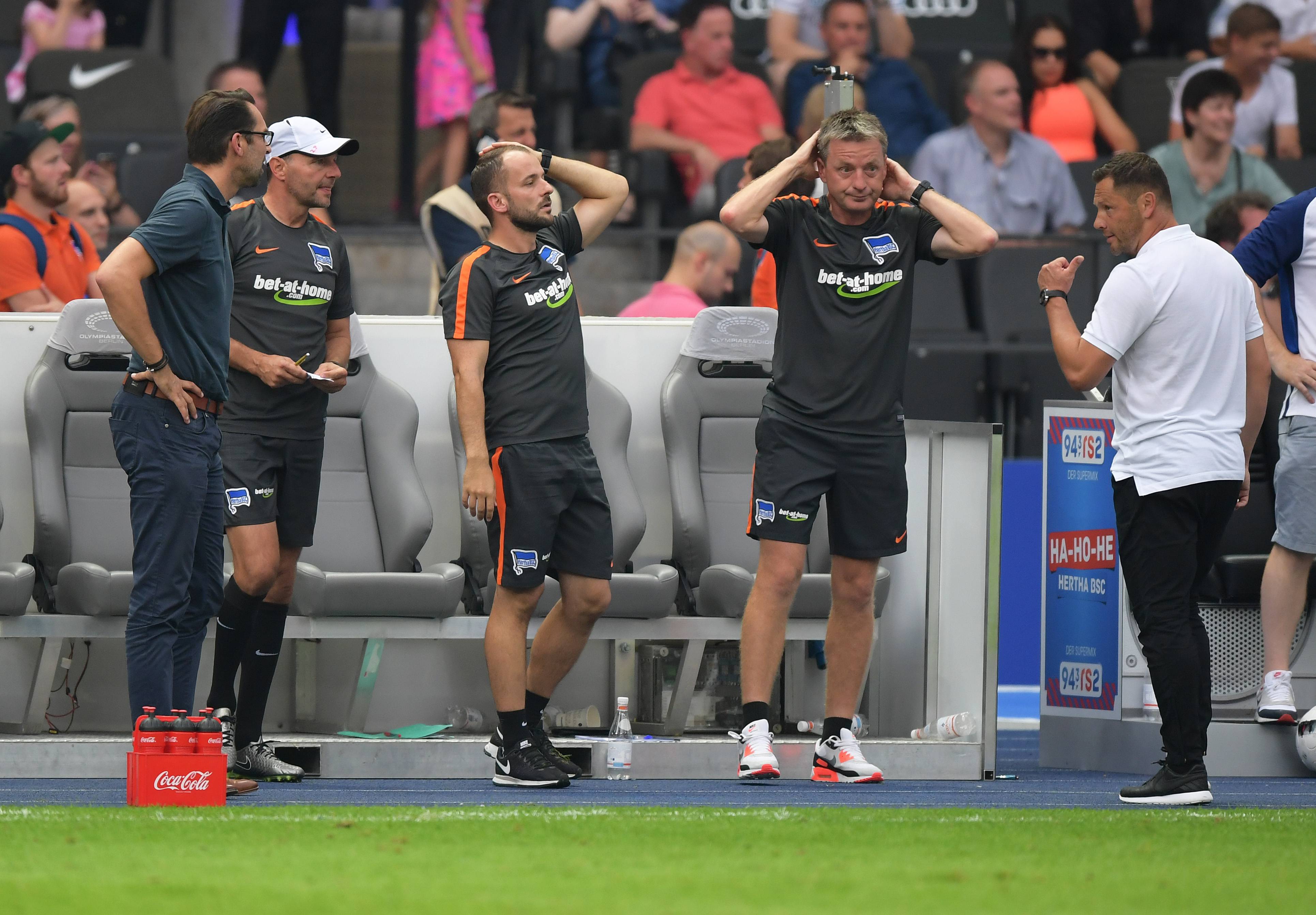 Erst der Frust nach dem 1:1 in der 93. Minute. 