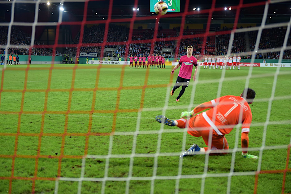 Weil Mitchell Weiser erst zum Ausgleich traf und beim Elferschießen cool verwandelte, konnten die Hertha ner am Ende doch noch jubeln. 