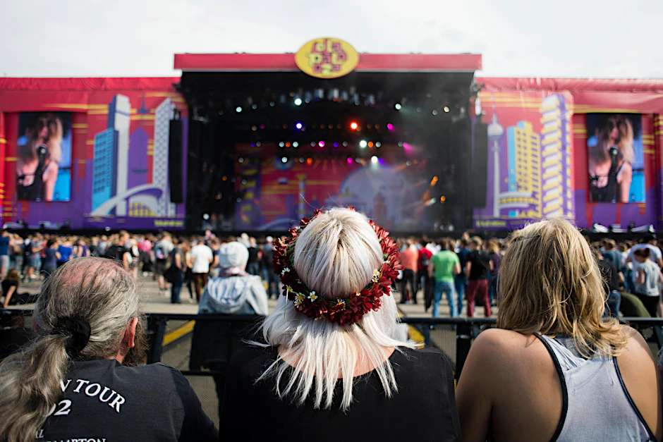 Das „Lollapalooza“-Festival sorgt für große Straßensperrungen. Das nahe Geburtshaus sieht darin Probleme, klagt gegen den Event.