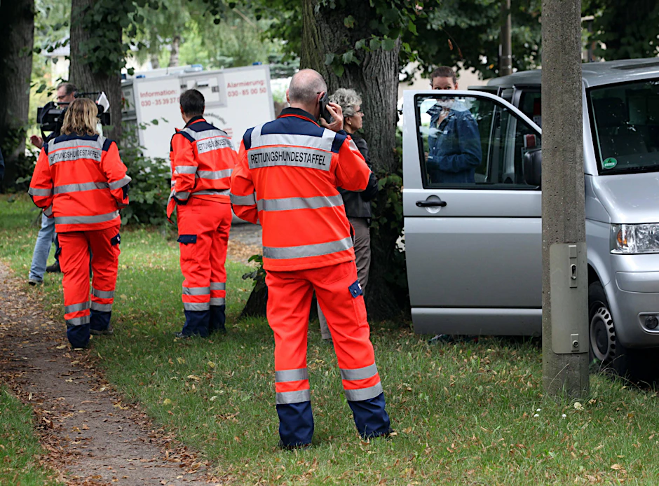 Ein Suchteam hoffte, die Mutter zu finden. Beamte sorgen sich um sie.
