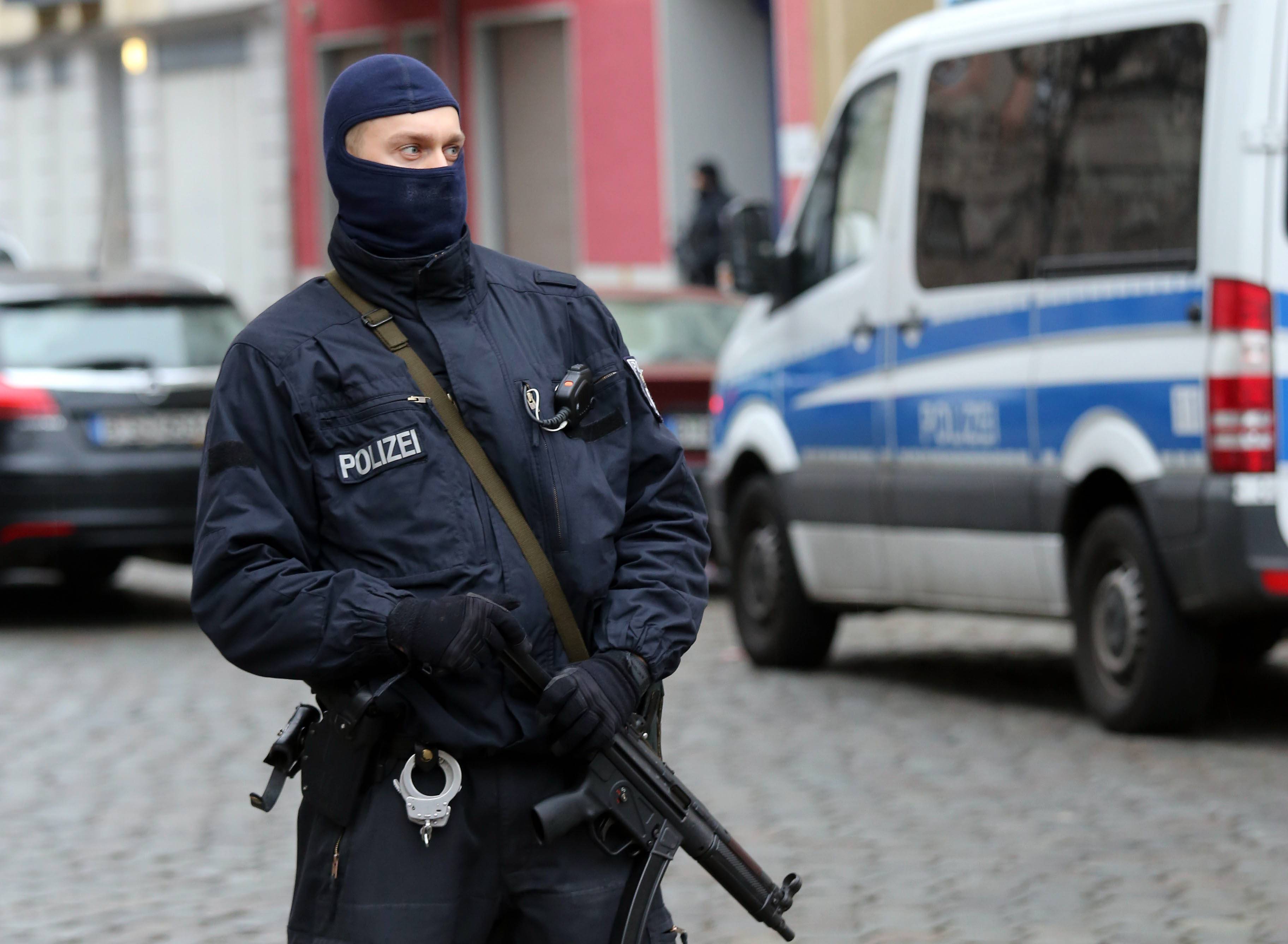 Image - Fahnung nach Anis Amri : Polizei stürmt fünf Häuser, ohne Erfolg