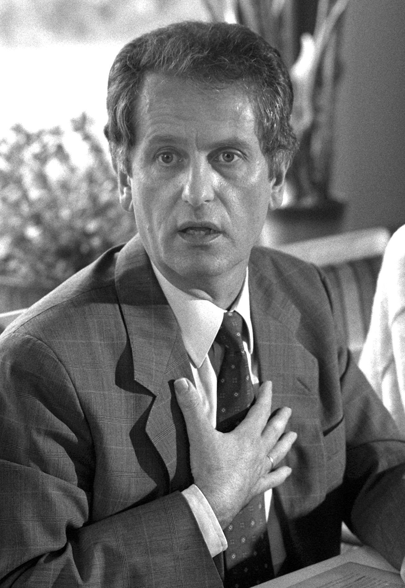 Image - Tod von Uwe Barschel: Tötete er sich selbst? Wurde er ermordet?