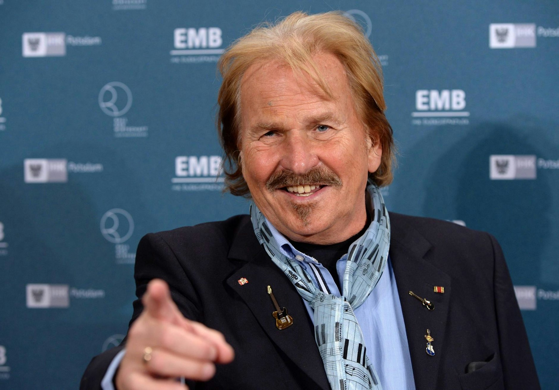 Frank Zander: Kult-Sänger zeigt seine nackte Kunst 