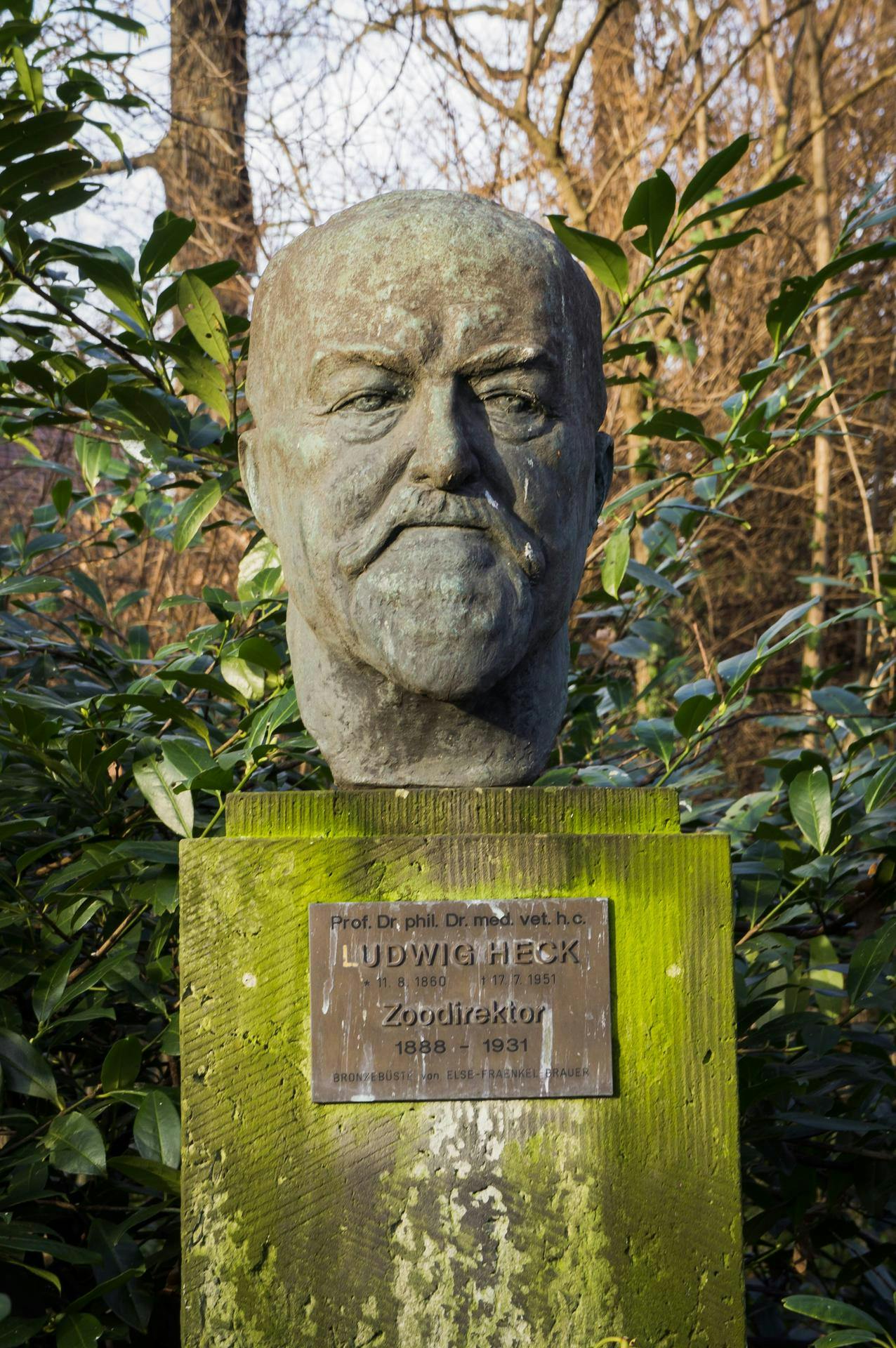 Die armen Schüler der LudwigHeckGrundschule Lernen im Namen eines