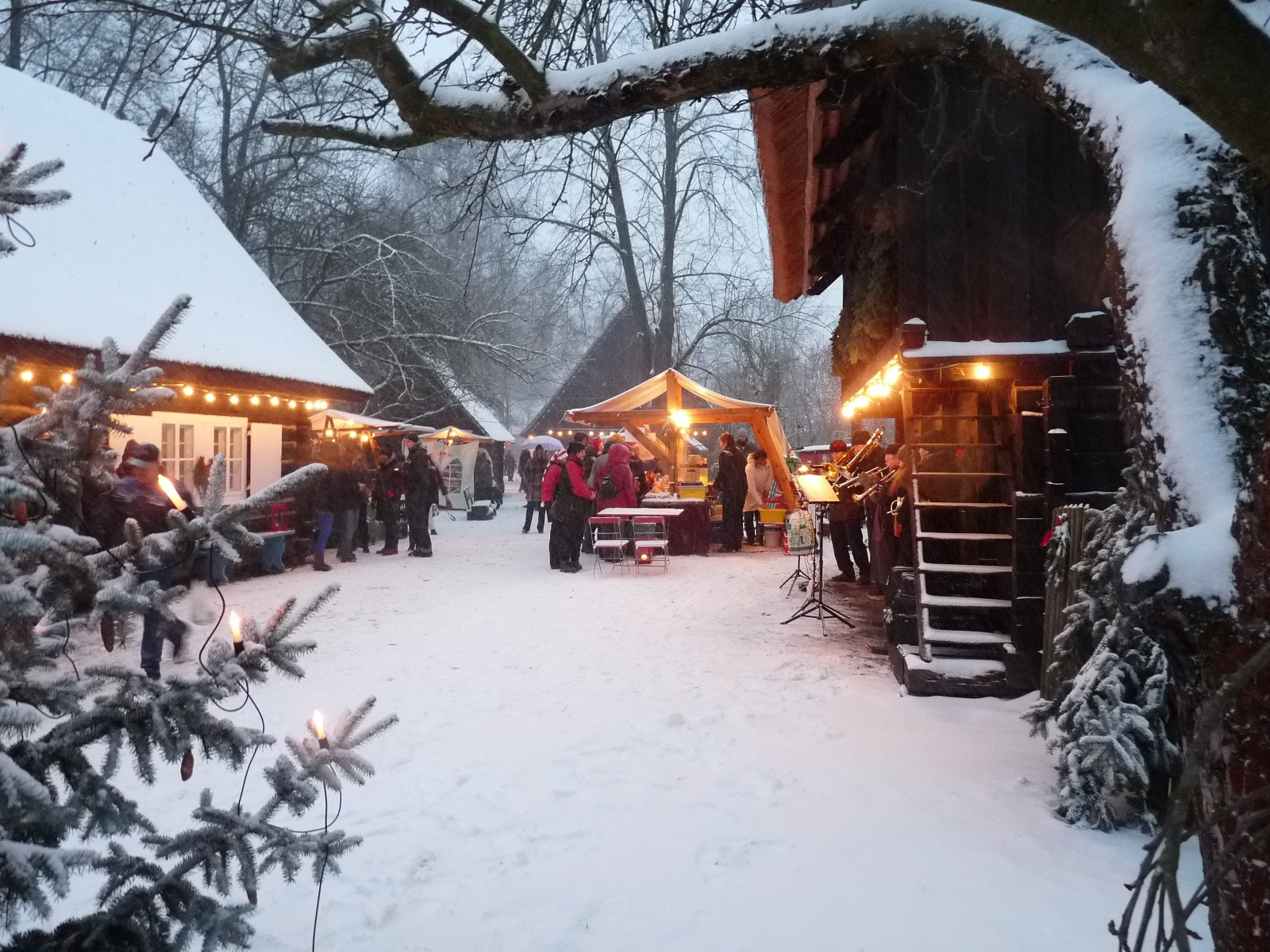 Winterliches Brandenburg Traditionelle Weihnachten im Spreewald