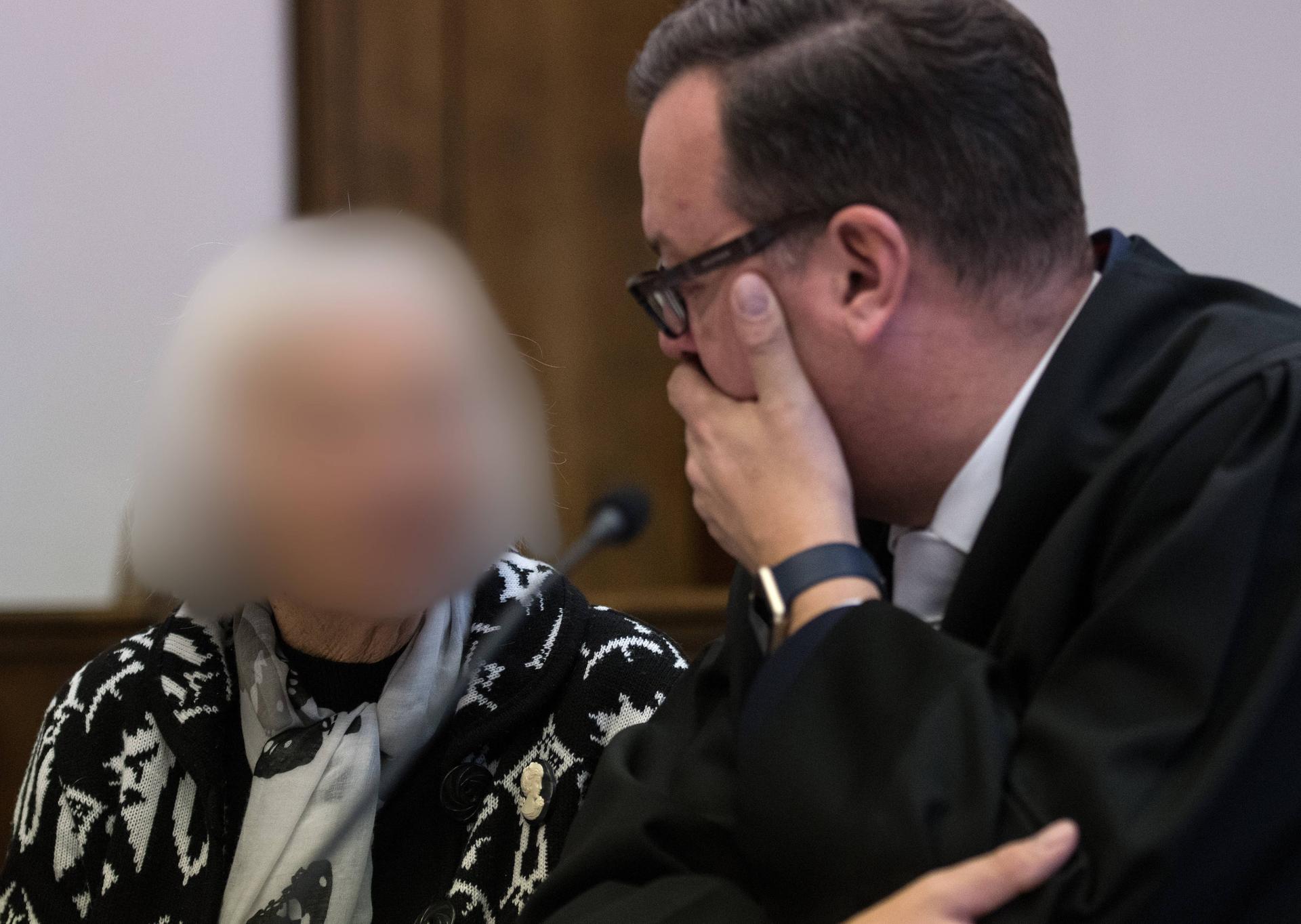 Image - Prozess in Aurich: Diese Oma (91) war  Kopf  einer Entführerbande