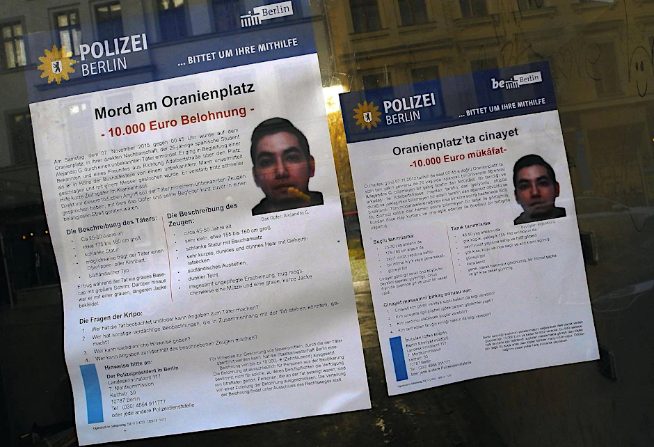 Mit diesem Fahndungs-Flyern rief die Polizei nach der Tat Anwohner zu Hinweisen auf.