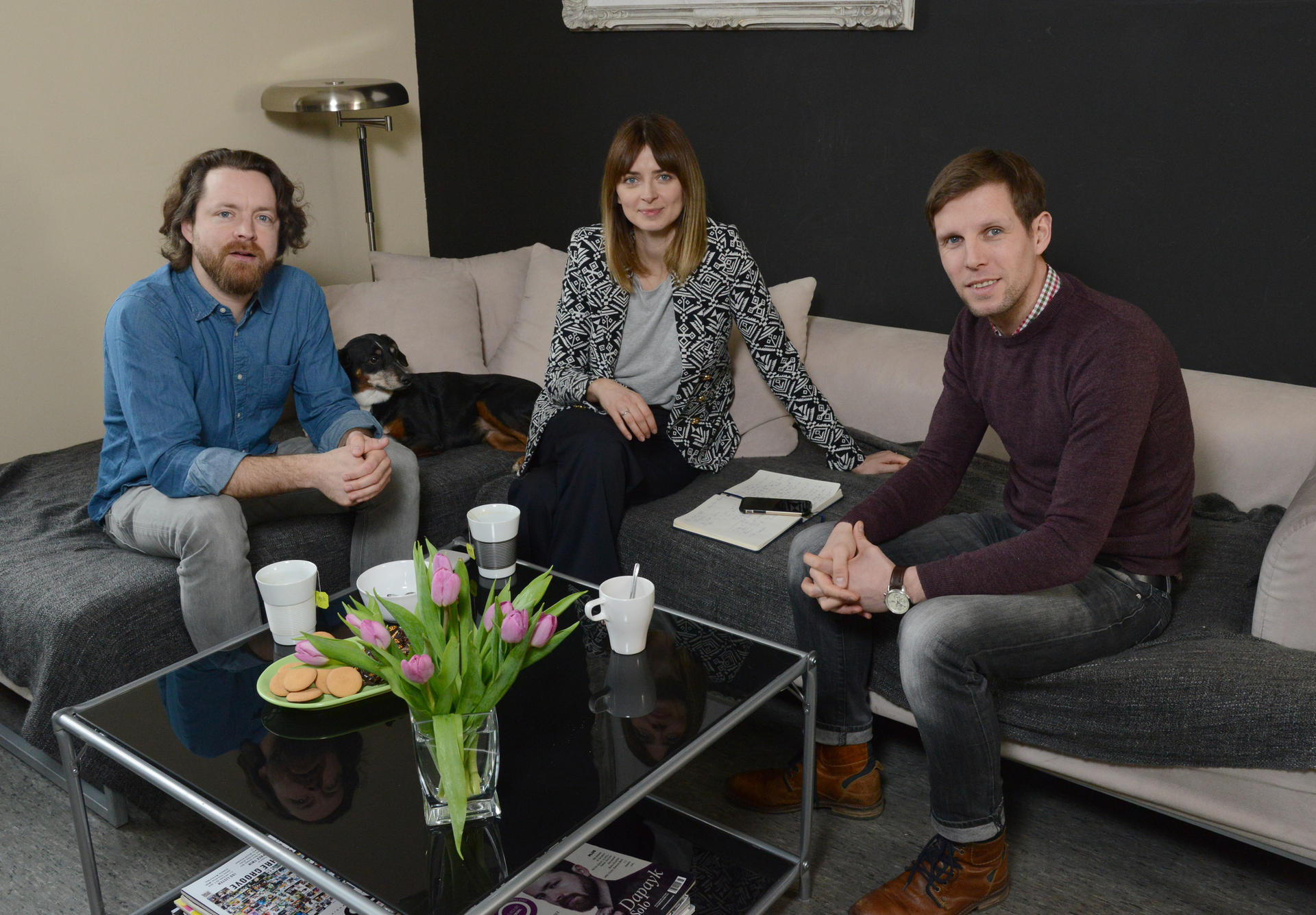 Eva Padberg mit ihrem Mann Niklas Worgt (li.) und KURIER-Reporter Marcus Böttcher.