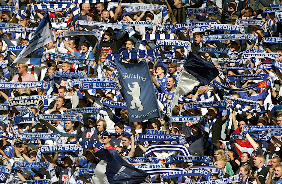 Der Fanclub Gesundbrunnen sorgt für Stimmung.
