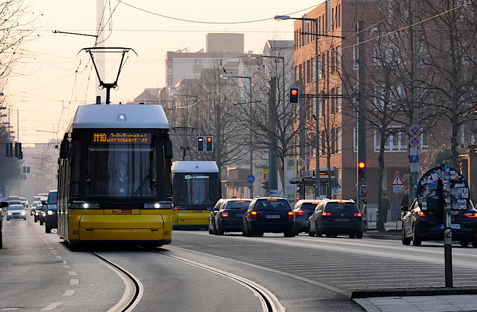 Die Strecke zum Hauptbahnhof läuft besser als erwartet, jetzt werden weitere Linien geplant.