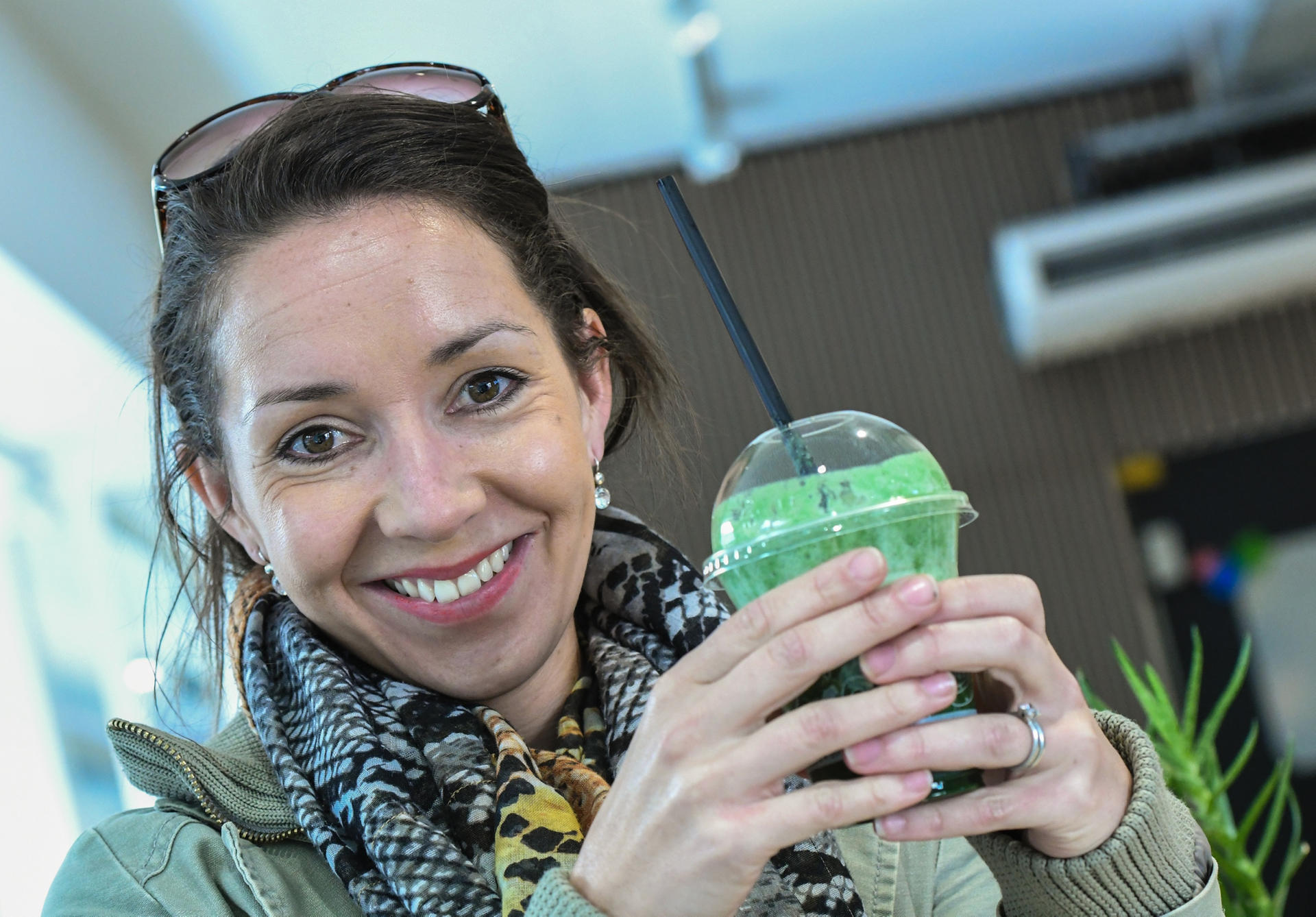 Lila Sawinko isst seit ihrer Kindheit kein Fleisch, trinkt lieber Obst-Smoothies.