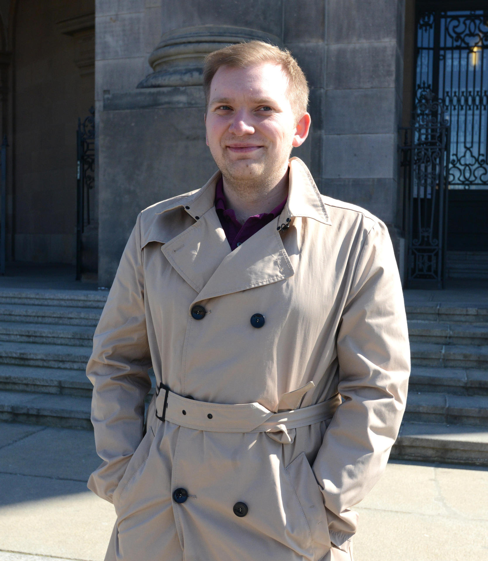 Philipp Heller (28) aus Mitte glaubt an einen Insider-Job. „Als normaler Berliner weiß man nicht, wie es diese Münze zu holen gibt“, sagt er.