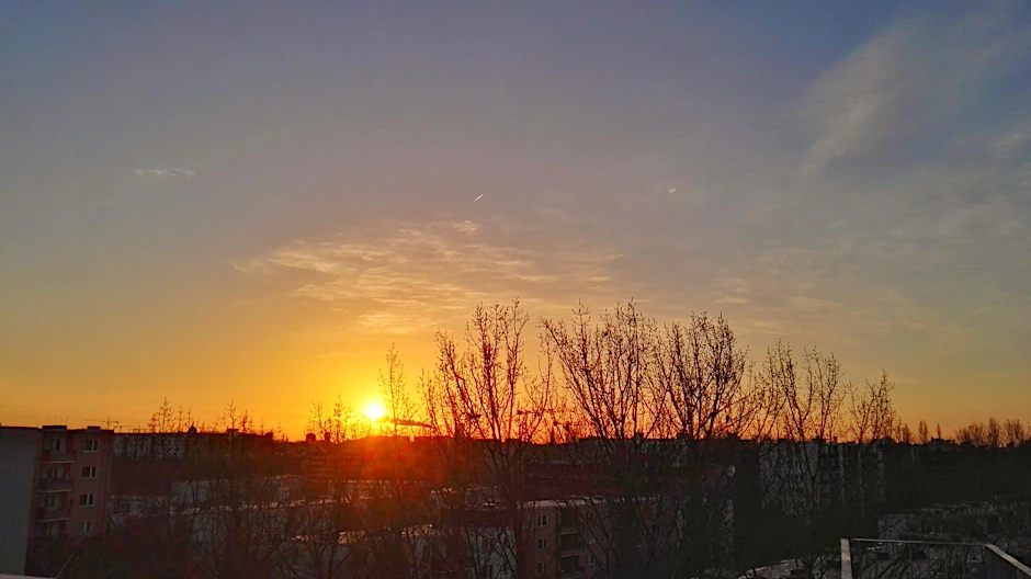 So ging am Freitag die Sonne über Berlin-Kreuzberg auf