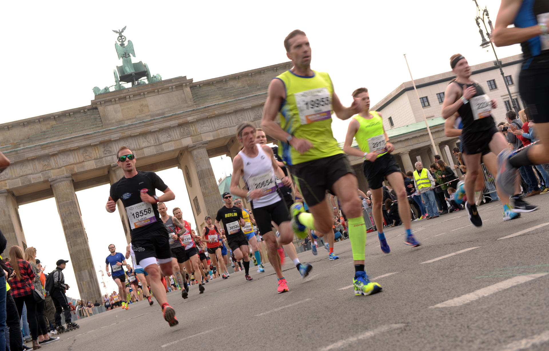 37 Berliner Halbmarathon Halber Marathon Ganzer Erfolg Für Berlin