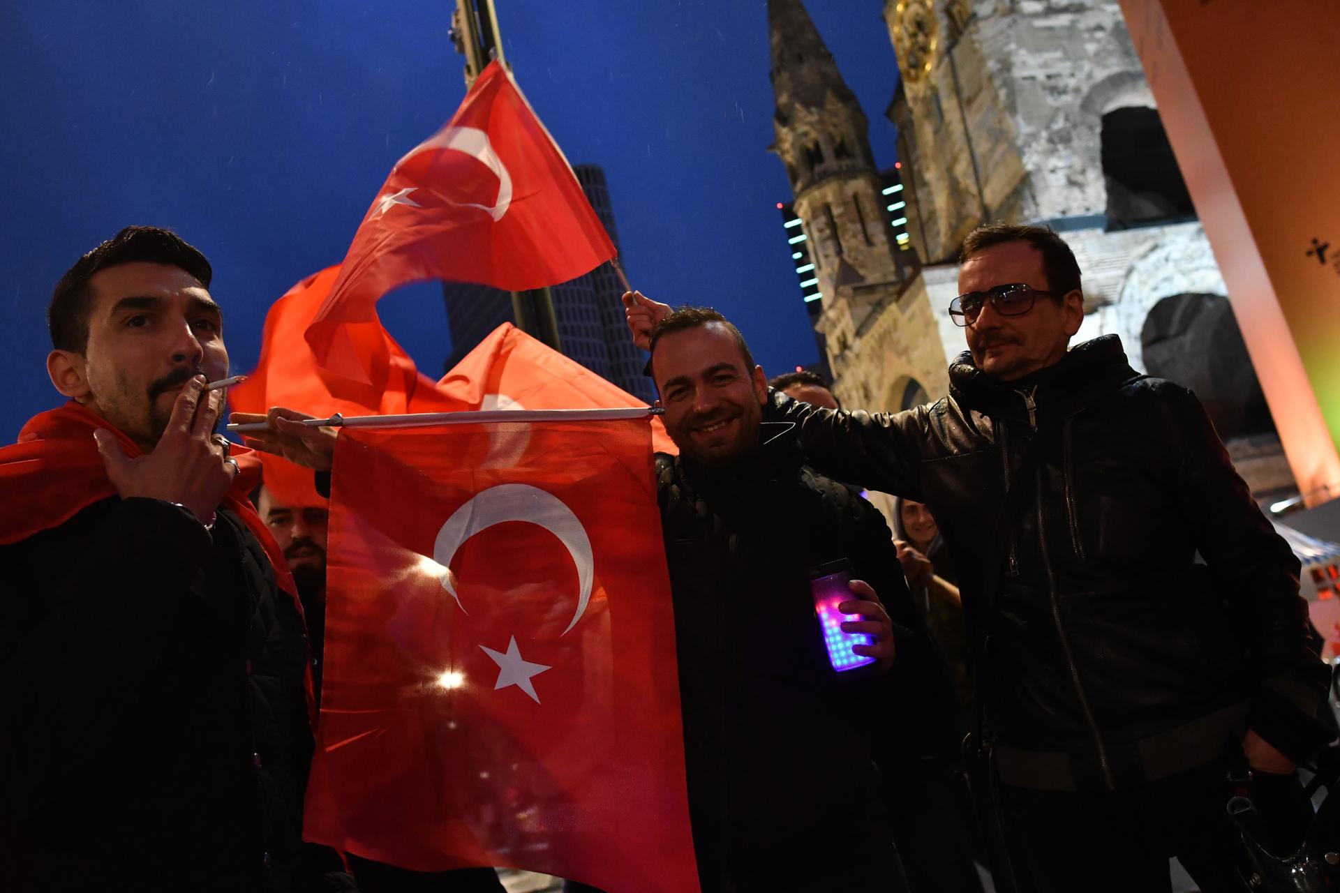 Image - Umstrittenes Verfassungs-Referendum in der Türkei: Nur jeder zweite Türke in Berlin stimmte mit Ja