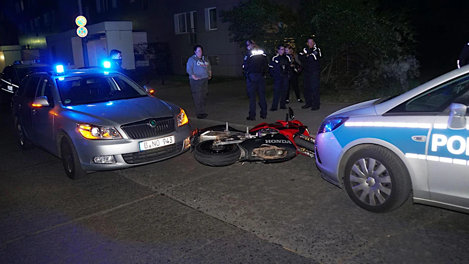 Unfall zwischen einem Motorrad und einem Polizeiwagen am 20. 05. 2017 in Lichtenberg.