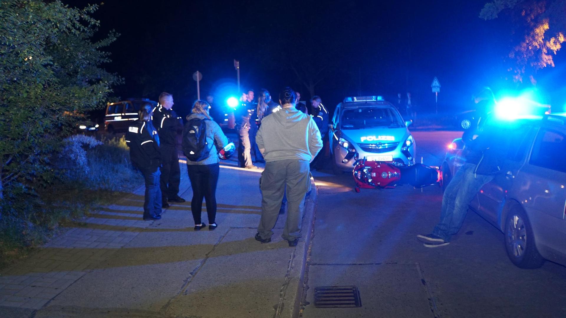 Unfall zwischen einem Motorrad und einem Polizeiwagen am 20. 05. 2017 in Lichtenberg