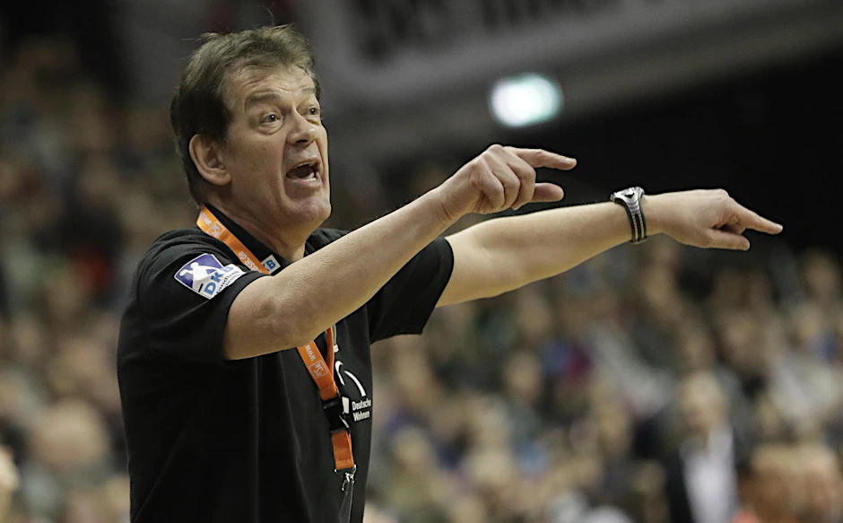 Trainer Velimir Petkovic ist mit seinen Füchsen im Endspurt der Bundesliga auf Kurs.