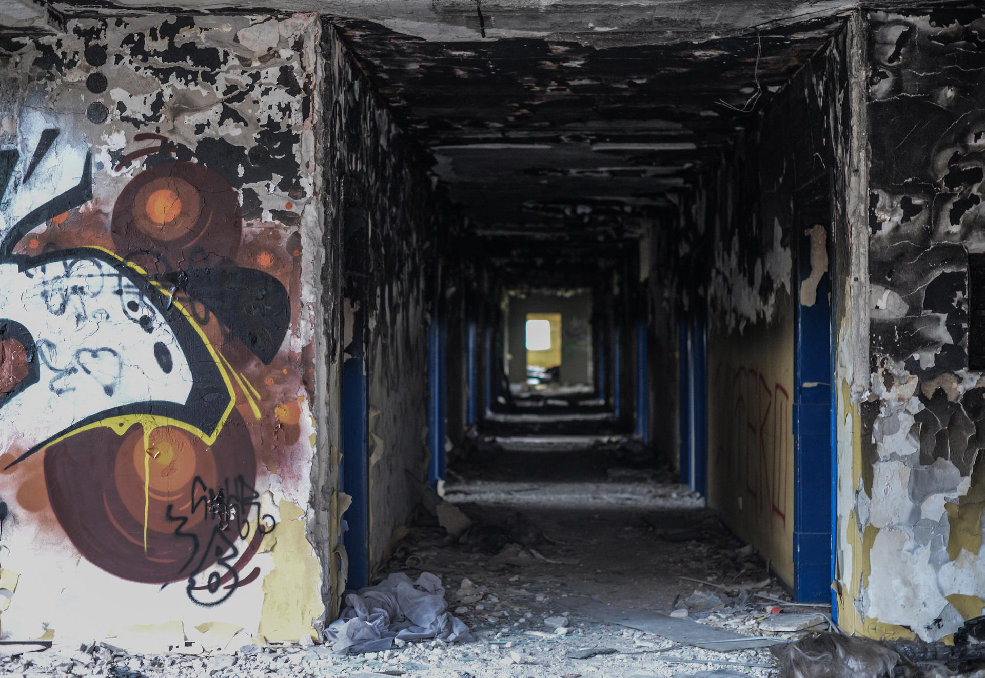 Das ehemalige Hotel der Sportstars der DDR verfaellt immer mehr.