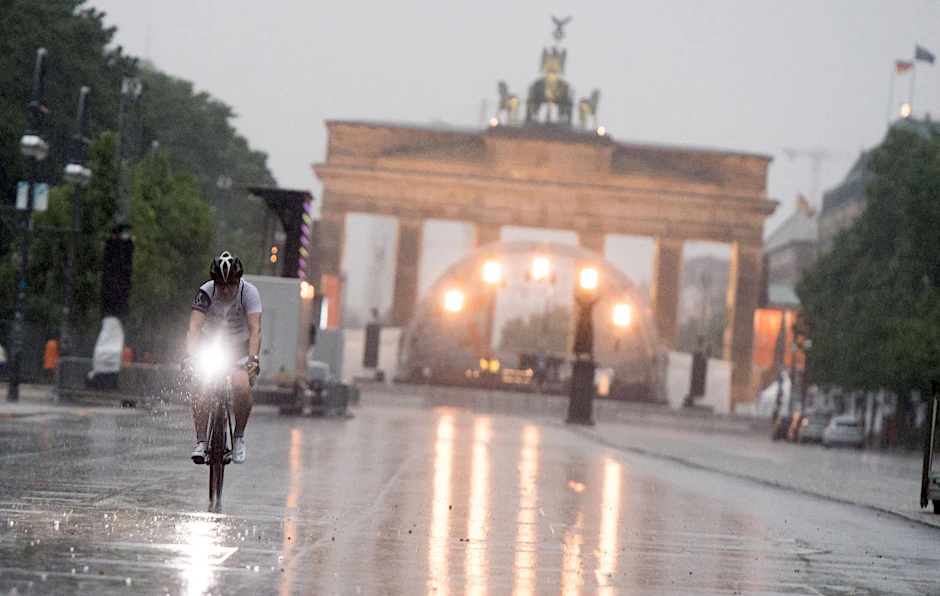 Am Dienstag drohen in Berlin Starkregen und Sturmböen.