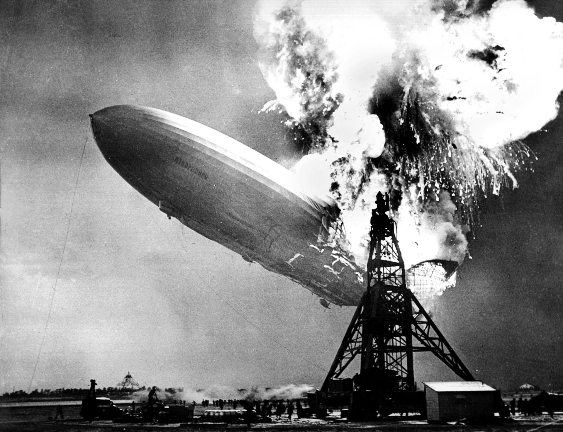 Im hinteren Teil der Hindenburg war ein Feuer ausgebrochen.
