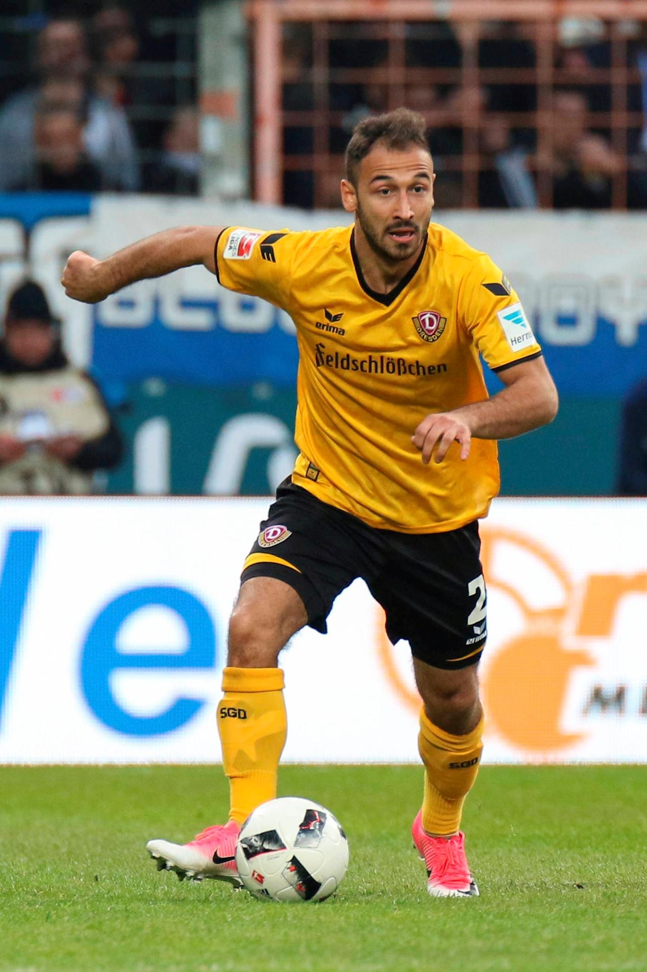 Akaki Gogia wirbelt in dieser Saison in Dresdens Mittelfeld, gehört aber dem englischen Zweitligisten Brentford.