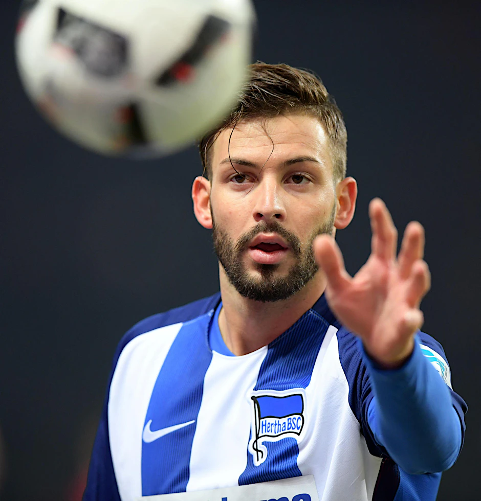 Den Ball immer im Blick: Marvin Plattenhardt reifte bei Hertha BSC zum Nationalspieler.