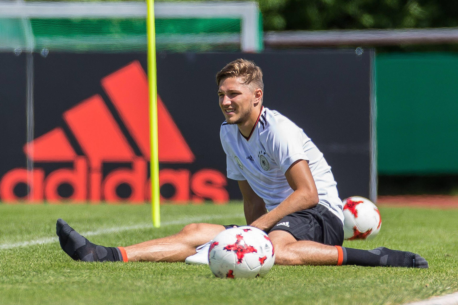 Niklas Stark (22) ist seit der U17 dabei, hat zwölf Spiele für die U21 auf dem Konto.