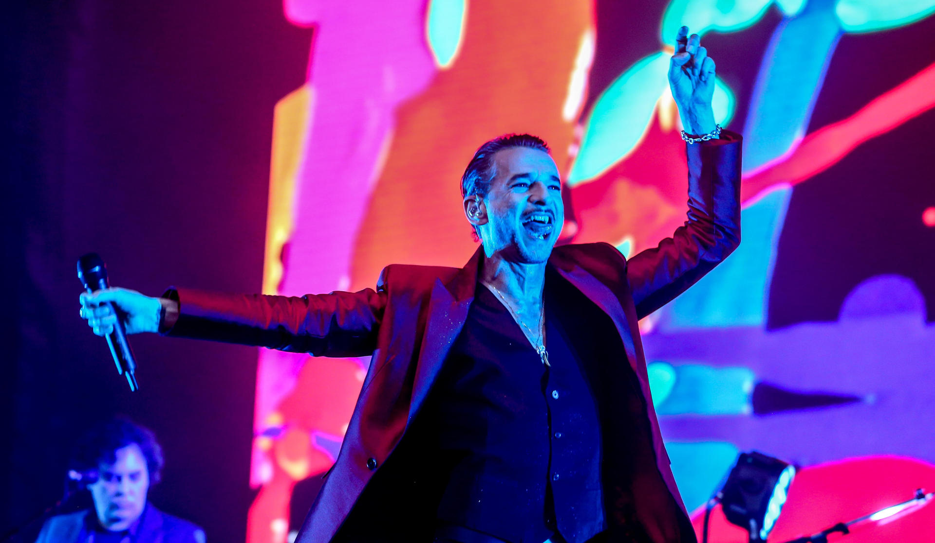 Image - Depeche Mode im Olympiastadion: Fans singen Warte-Frust einfach weg