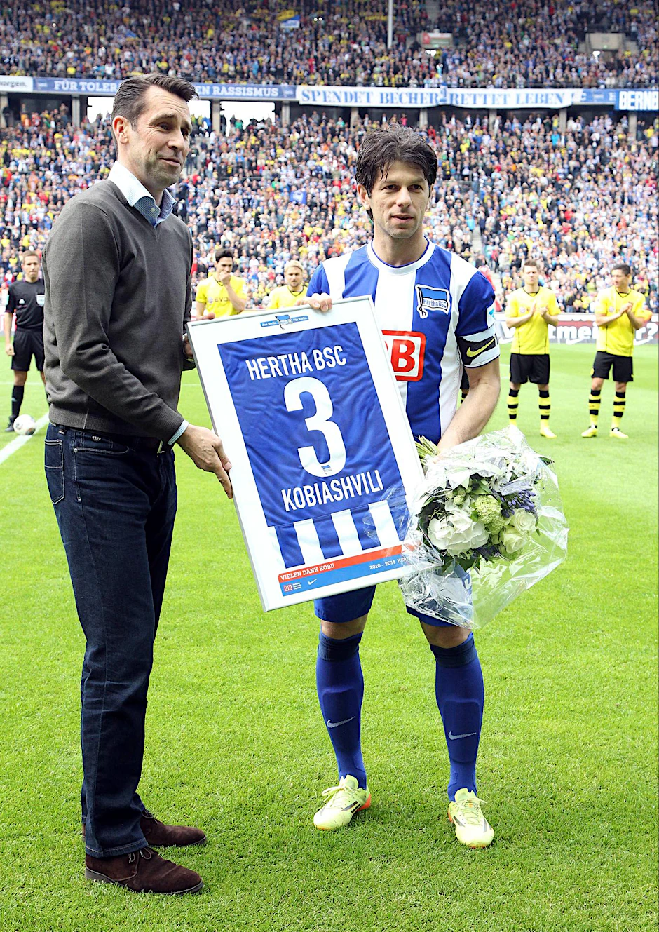 Manager Michael Preetz und Levan Kobiashvili bei dessen Verabschiedung im Jahr 2014.