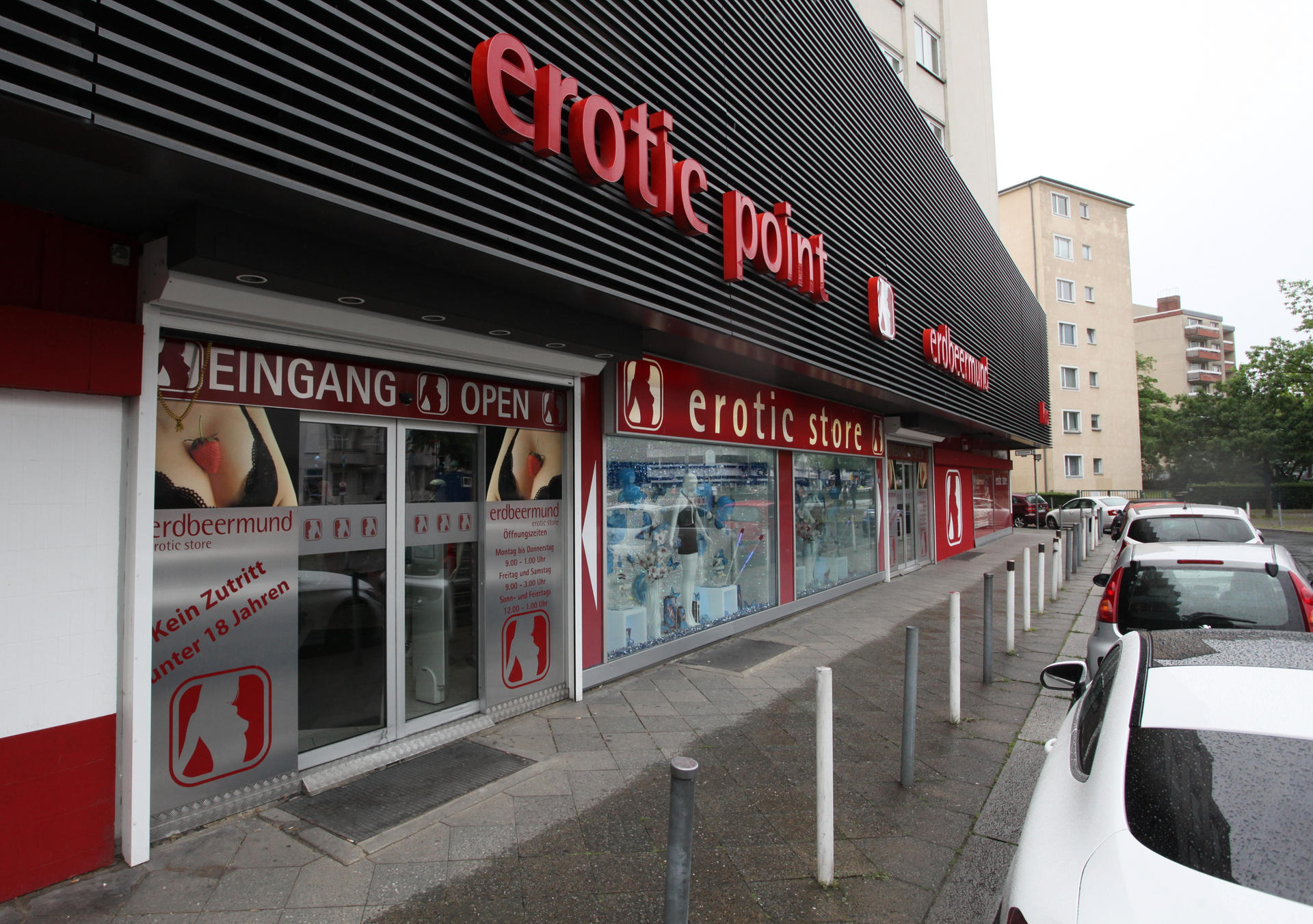 In diesem Sex-Shop in Kudamm-Nähe soll sich die Frau vorstellen.