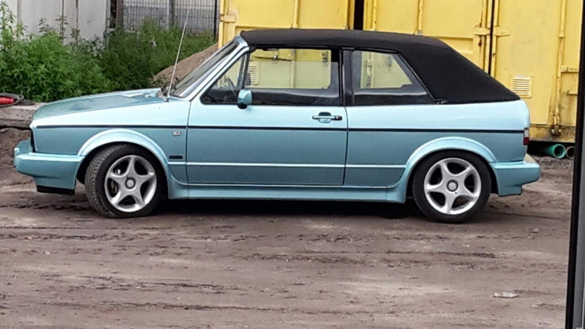 Das ist das Golf-Cabrio von Mehmet Demir. 