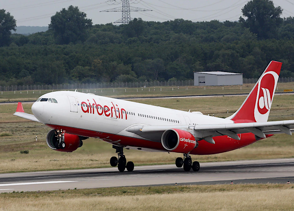 Die zweitgrößte deutsche Airline steckt in den roten Zahlen. Der neue Boss sieht Licht am Tunnelende. 