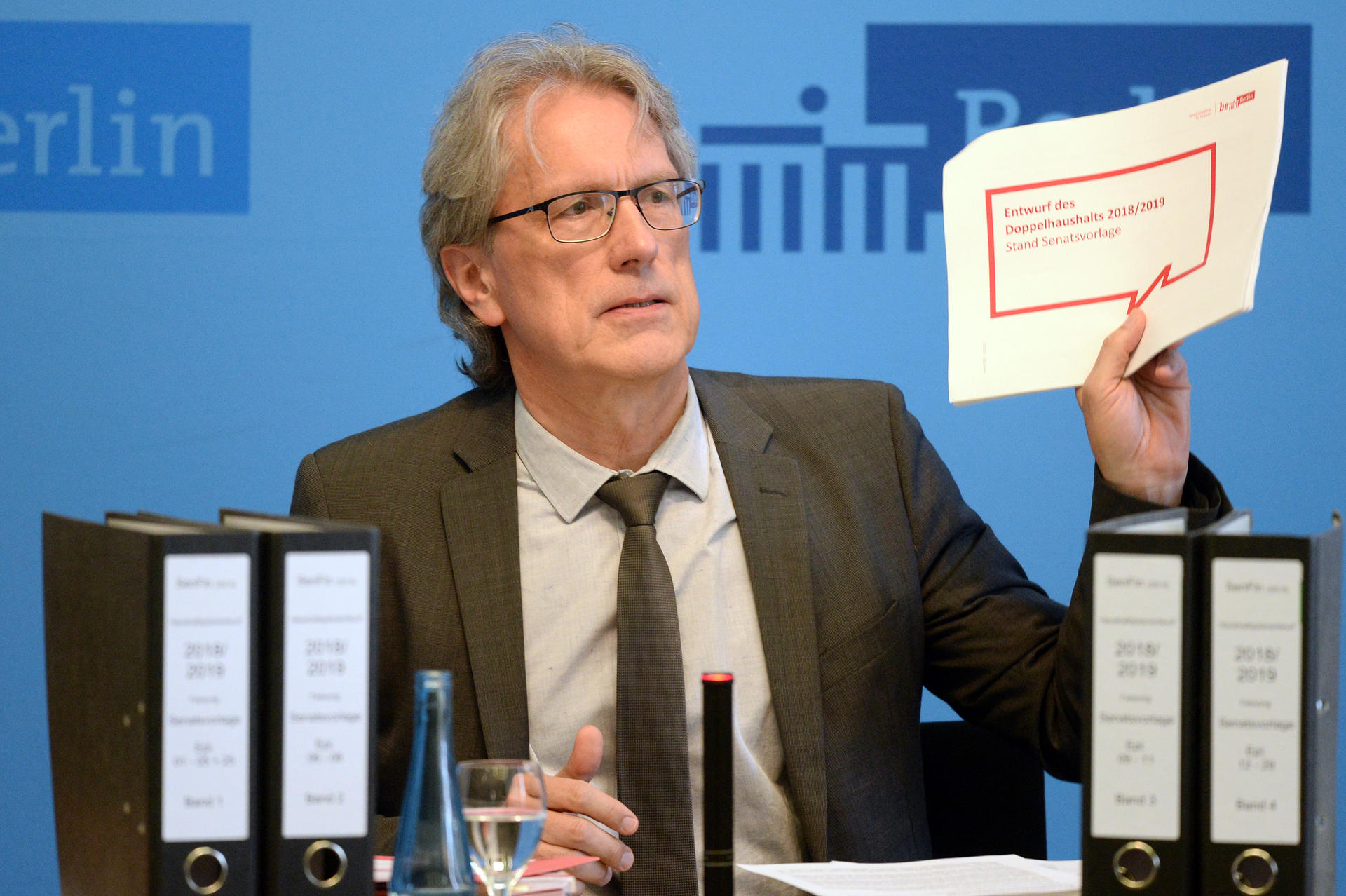 Image - Weniger Steuern für Berlin: Senat muss den Gürtel enger schnallen