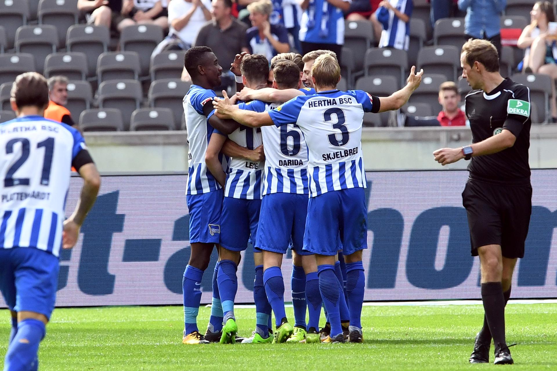 Gegen Aufsteiger Stuttgart: Hertha BSC Fährt Die Ersten Drei Punkte Der ...