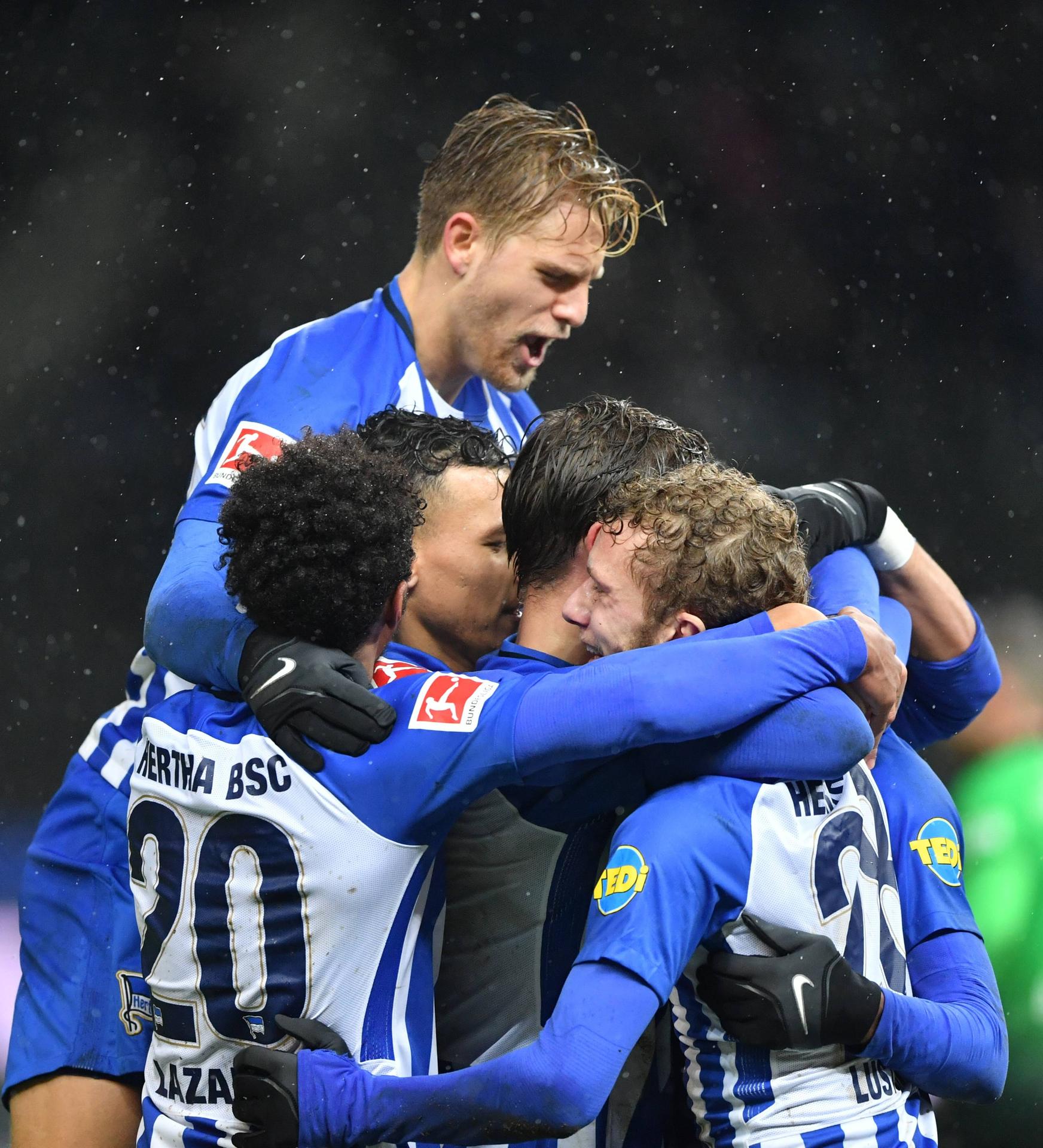 Image - 100. Spiel als Trainers: Pal: Bitte jubelt beim Jubiläum