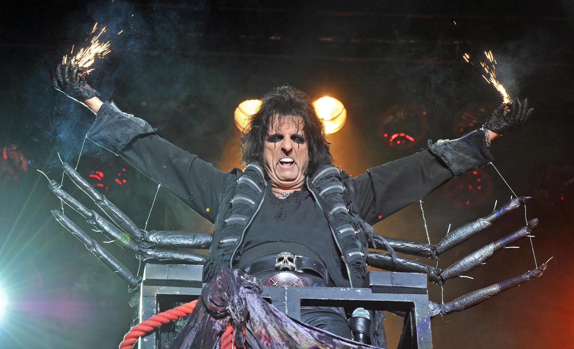 Der König des Kunstbluts: Schock-Rocker Alice Cooper wird 70