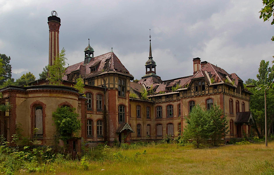Die alten Gebäude der Heilstätten in Beelitz.