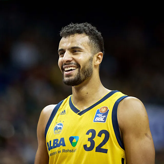 Albas Johannes Thiemann: Ente macht den Berliner Basketball-Riesen richtig heiß