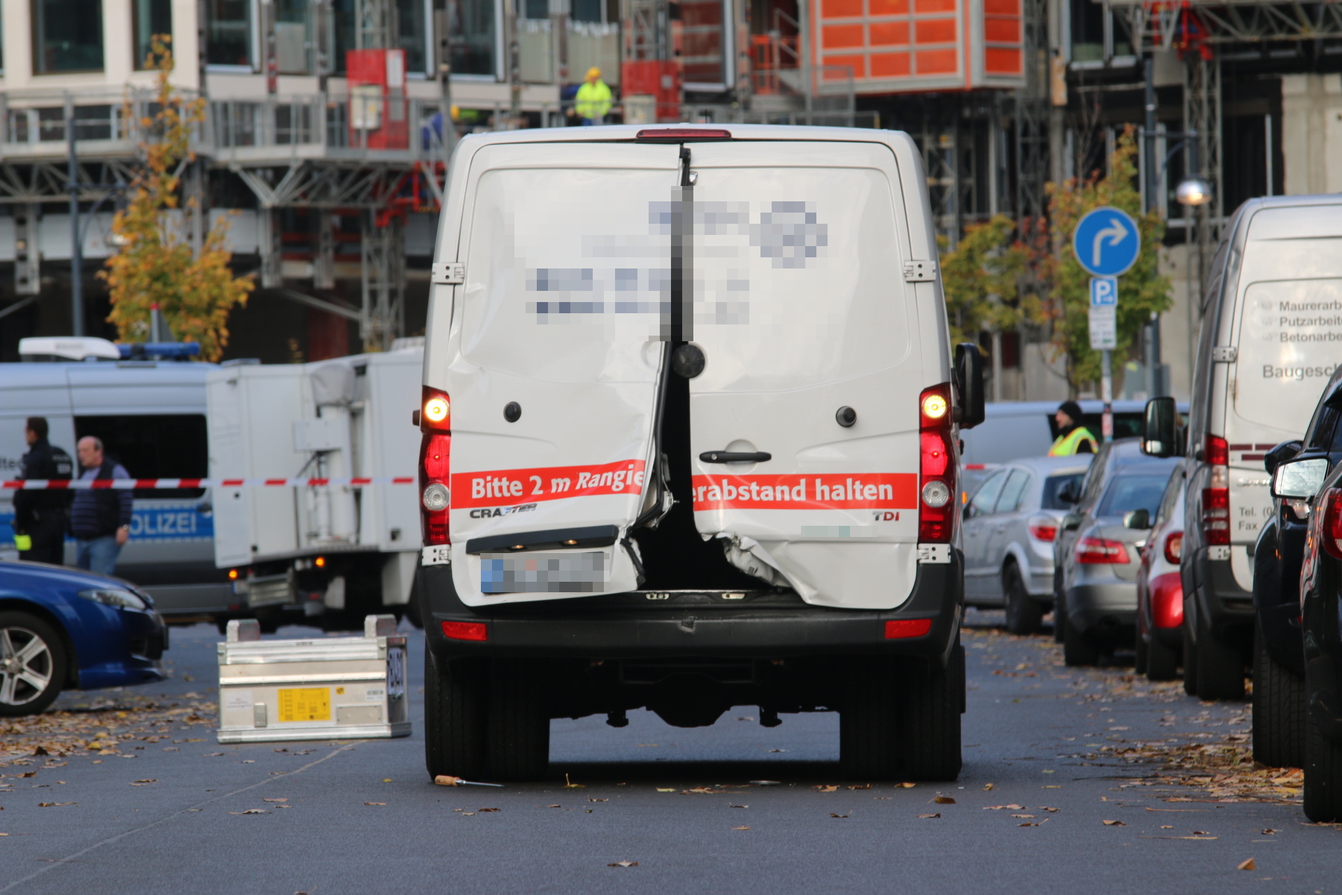 Berlin-Mitte, 19. Oktober 2018: Nahe des Alexanderplatzes wurde ein Geldtransporter überfallen.
