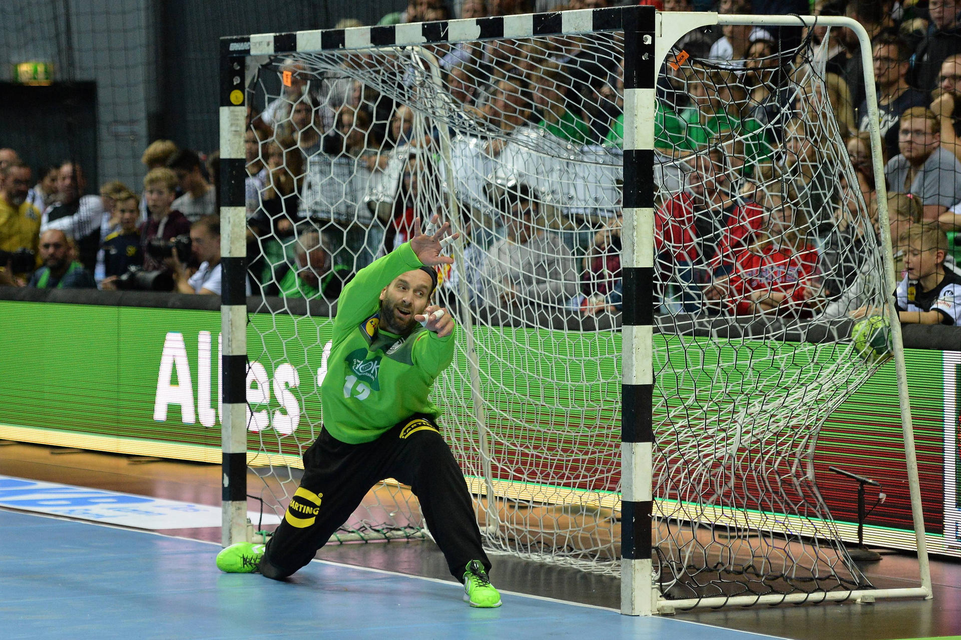 Image - Rotation im Tor: Nati-Pause für Heinevetter