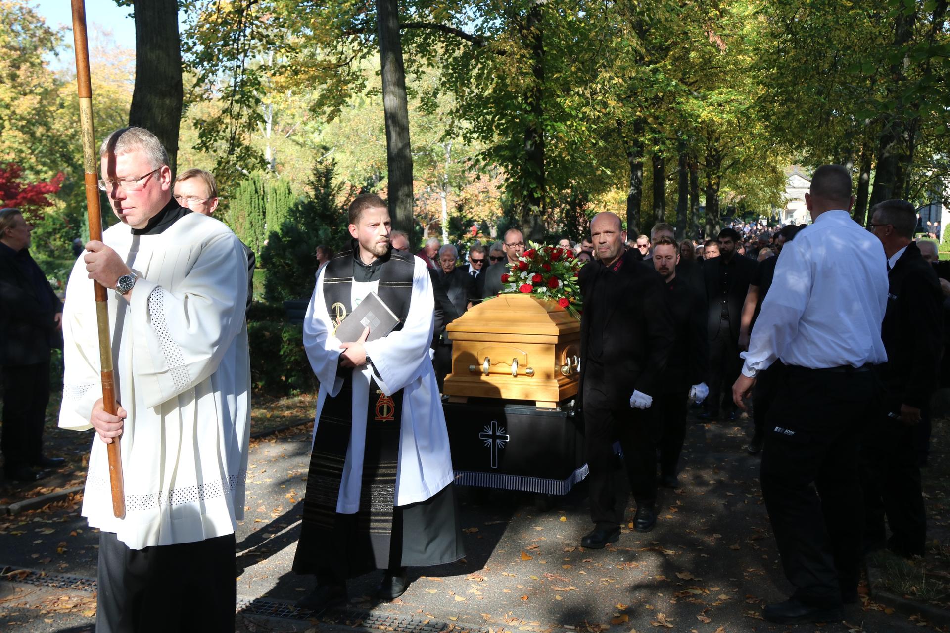Image - Beisetzung in Schöneberg: Familie und Fans nehmen Abschied von Graciano Rocchigiani