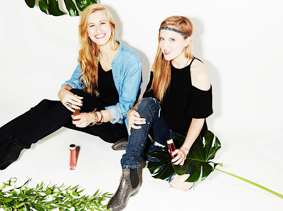 Die Gründerinnen Lia Schmökel (l.) und Danielle Sheridan (r.).