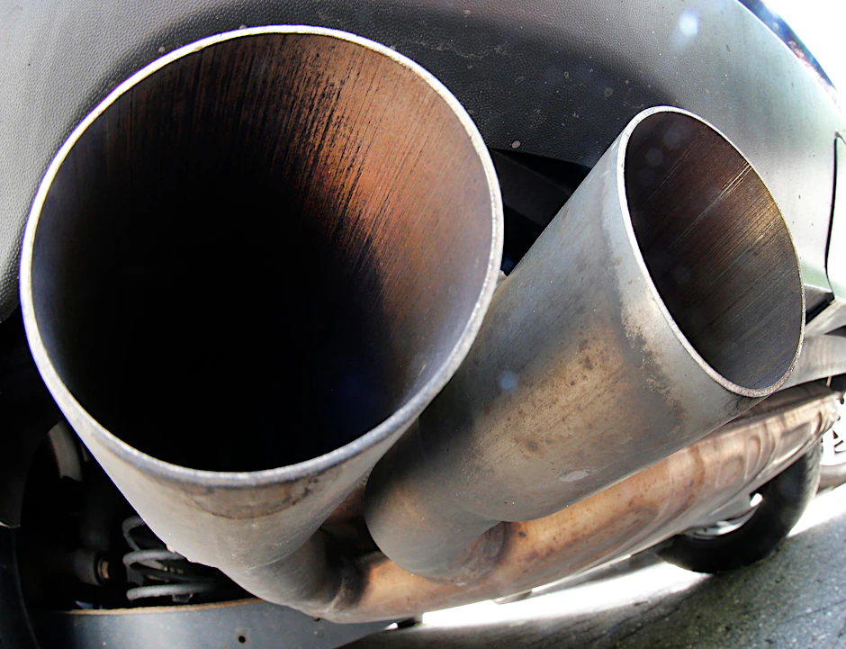 Diesel stoßen Stickoxide aus, die der Gesundheit schaden.